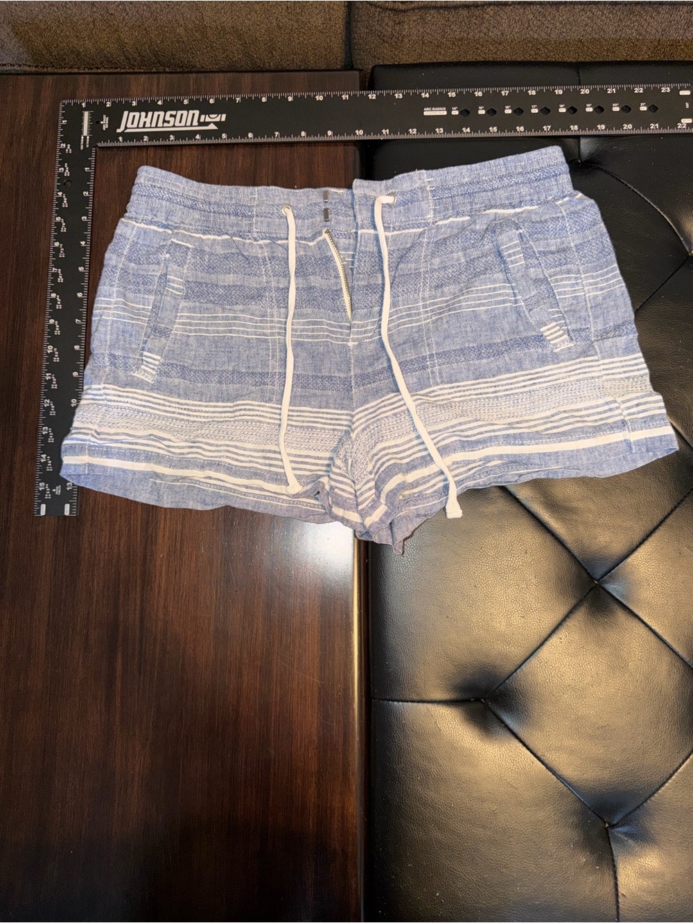 Lou & Grey Light Blue and White Striped Athletic Shorts Linen/Cotton Blend